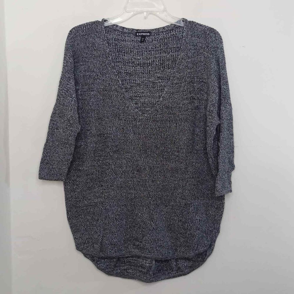 Express Women Sweater Top Small Petite Gray Relaxed Fit Knit V-Neck 3/4 Sleeves - Picture 1 of 6